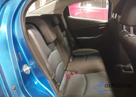 2019 Toyota Yaris Le из США, поврежденный, VIN 3MYDLBYV0KY500075